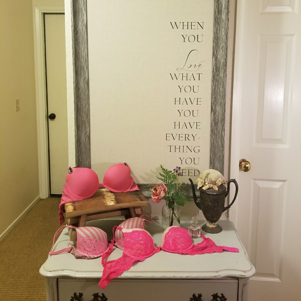 Victoria's Secret Bras 🎀 🌹 💞